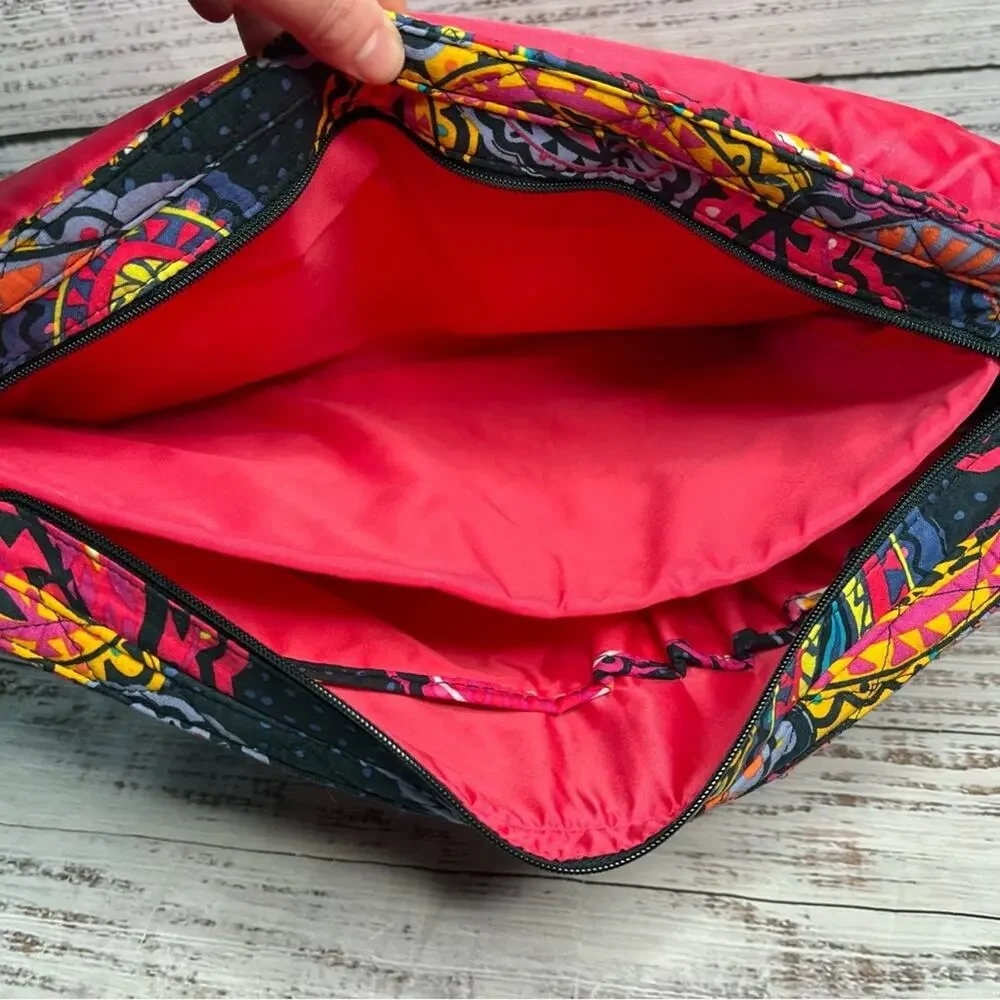 Vera Bradley Essential Messenger‎ Bag in Twilight Paisley Laptop Bag EUC